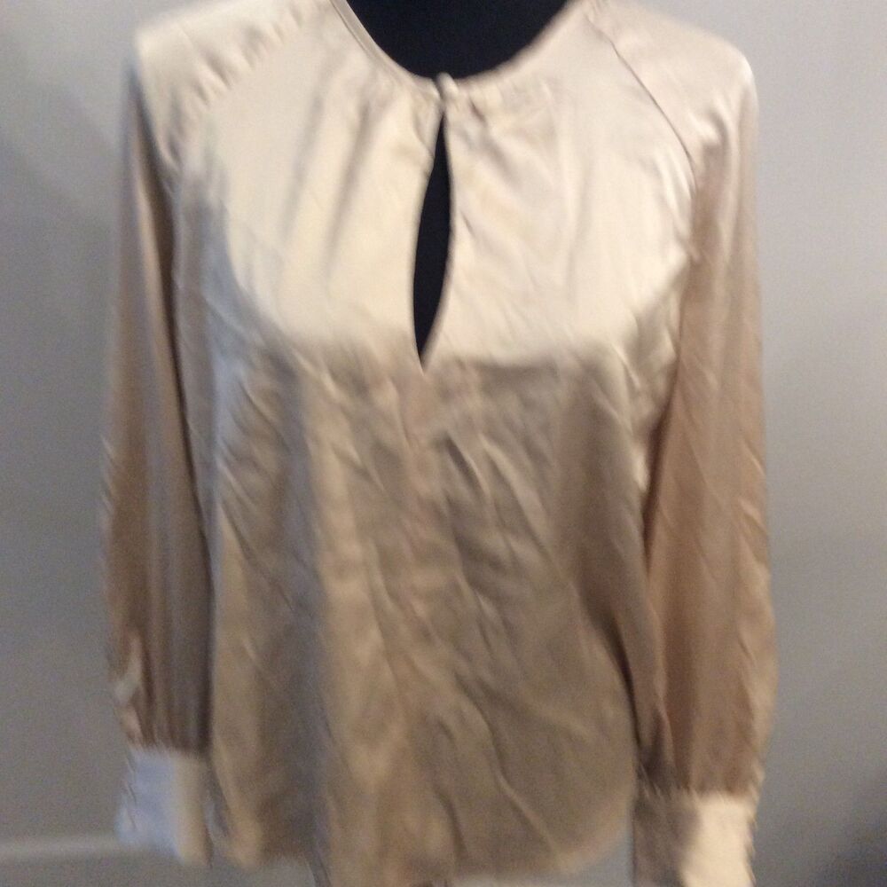 New NWT Banana Republic Medium M Gold Long Sleeve Blouse 3 Button Cuff